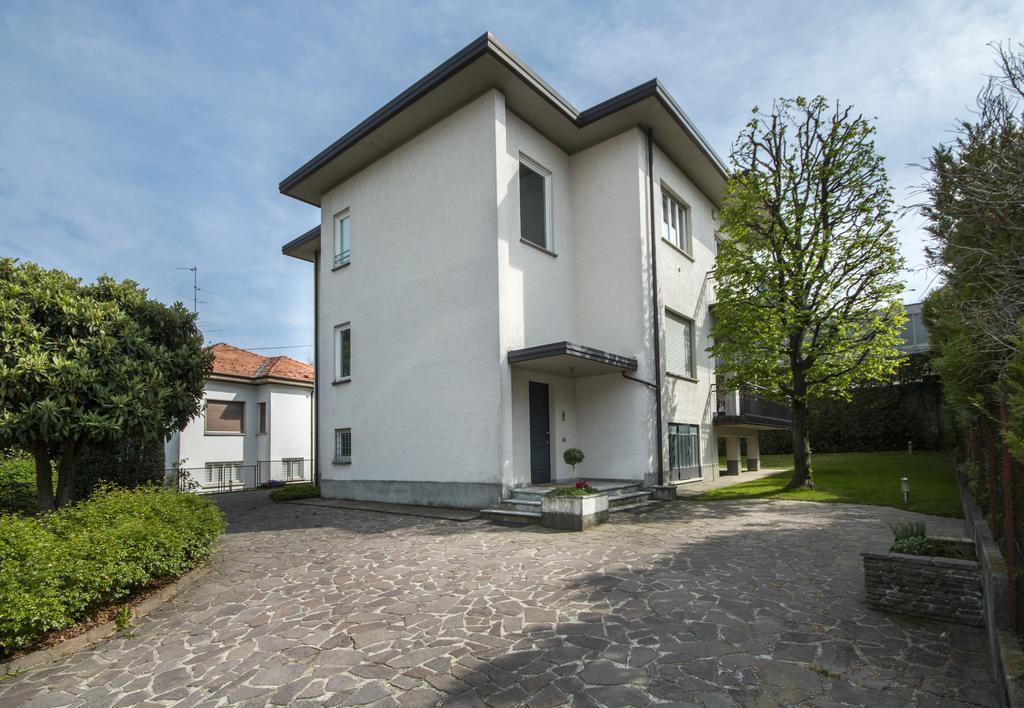 Ferienwohnung Casa Foscolo Villa Guardia Exterior foto